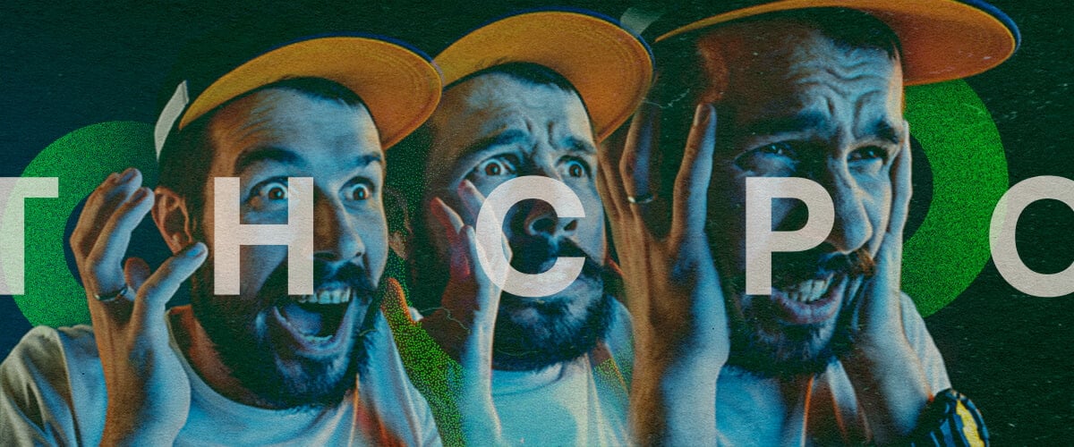 Entiende los Riesgos y Efectos Secundarios del THCPO con Esta Ilustración Expresiva Dramática Imagen dinámica de tres hombres expresivos con rostros sorprendidos usando sombreros amarillos, superpuesta con el texto