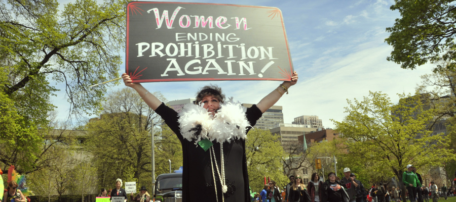 Feminismo feminismo cannabis líder revolución legalización