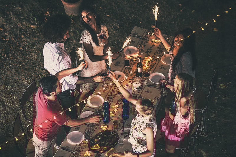 Combinaciones deliciosas para una cena cannábica con amigos