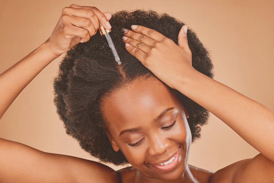 Cannabis y cabello sano | Descubre cómo puede la hierba fortalecer tu pelo