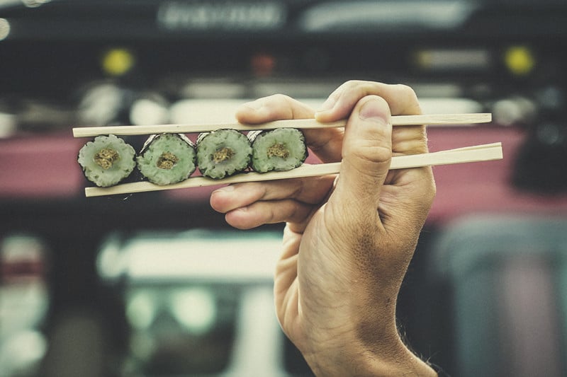 Cómo preparar sushi con cannabis