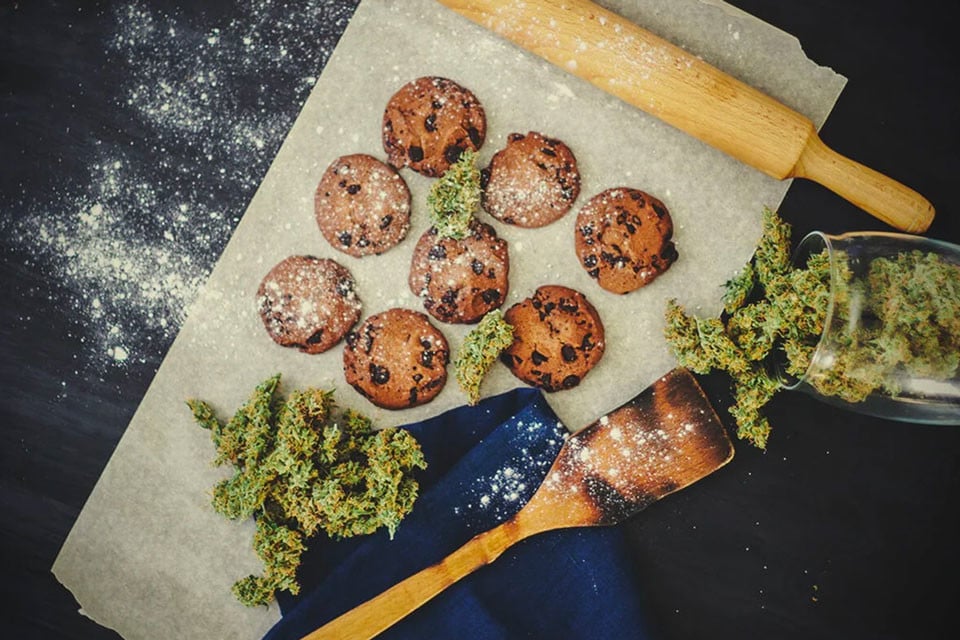 Cómo hacer comestibles con marihuana