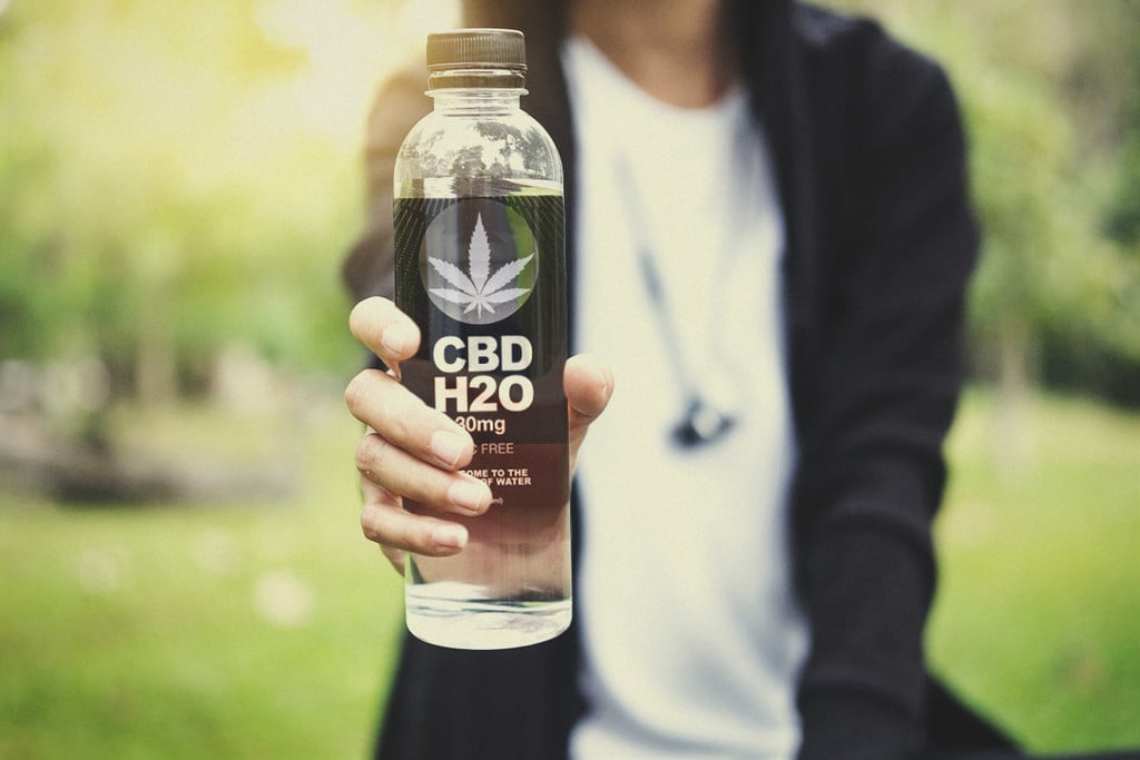 Agua con CBD: ¿un mercado en expansión o en declive?