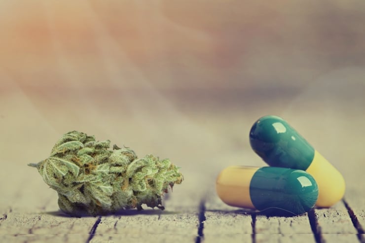 Cómo interactúa la marihuana con los antidepresivos